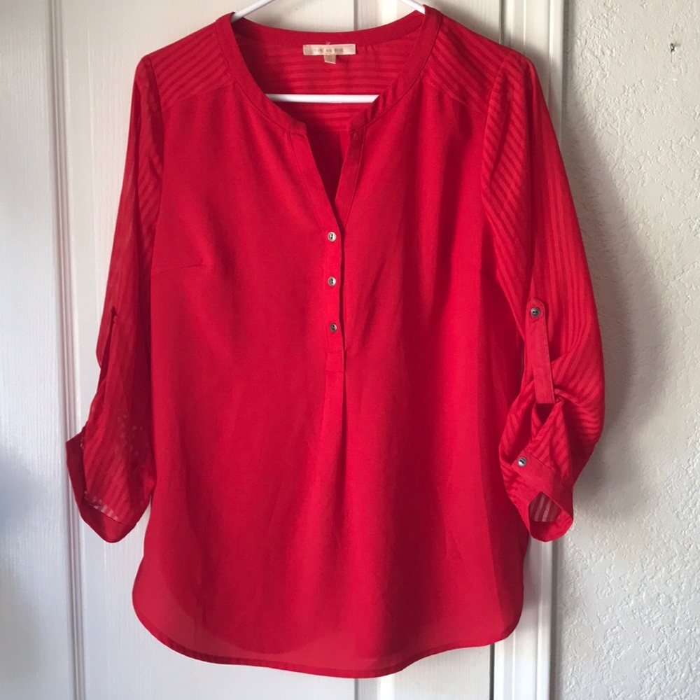 Skies Are Blue Red Top, Size Medium